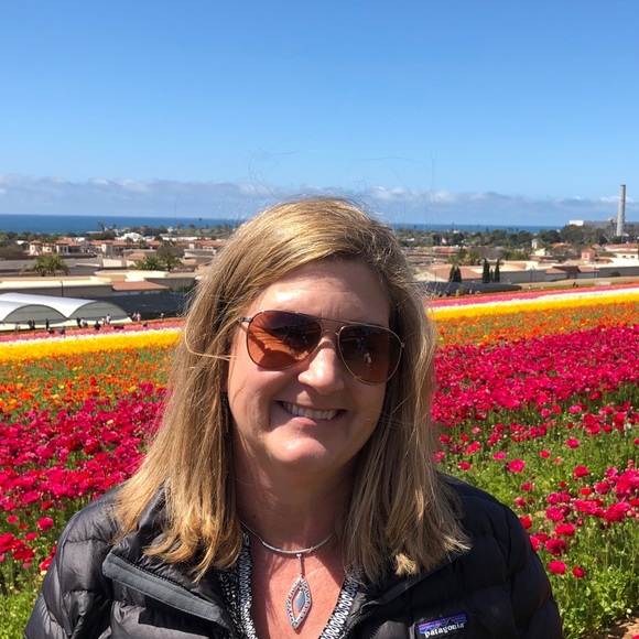 Meet your Posher, Sandy - Picture 1 of 1